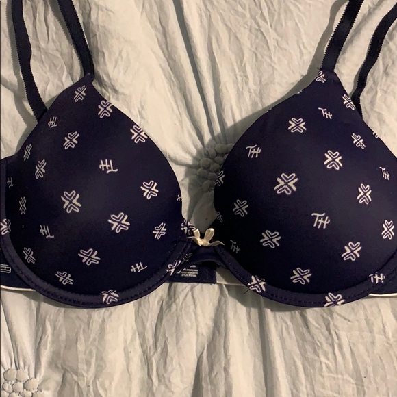 Tommy Hilfiger Bra Bundle - Picture 4 of 6